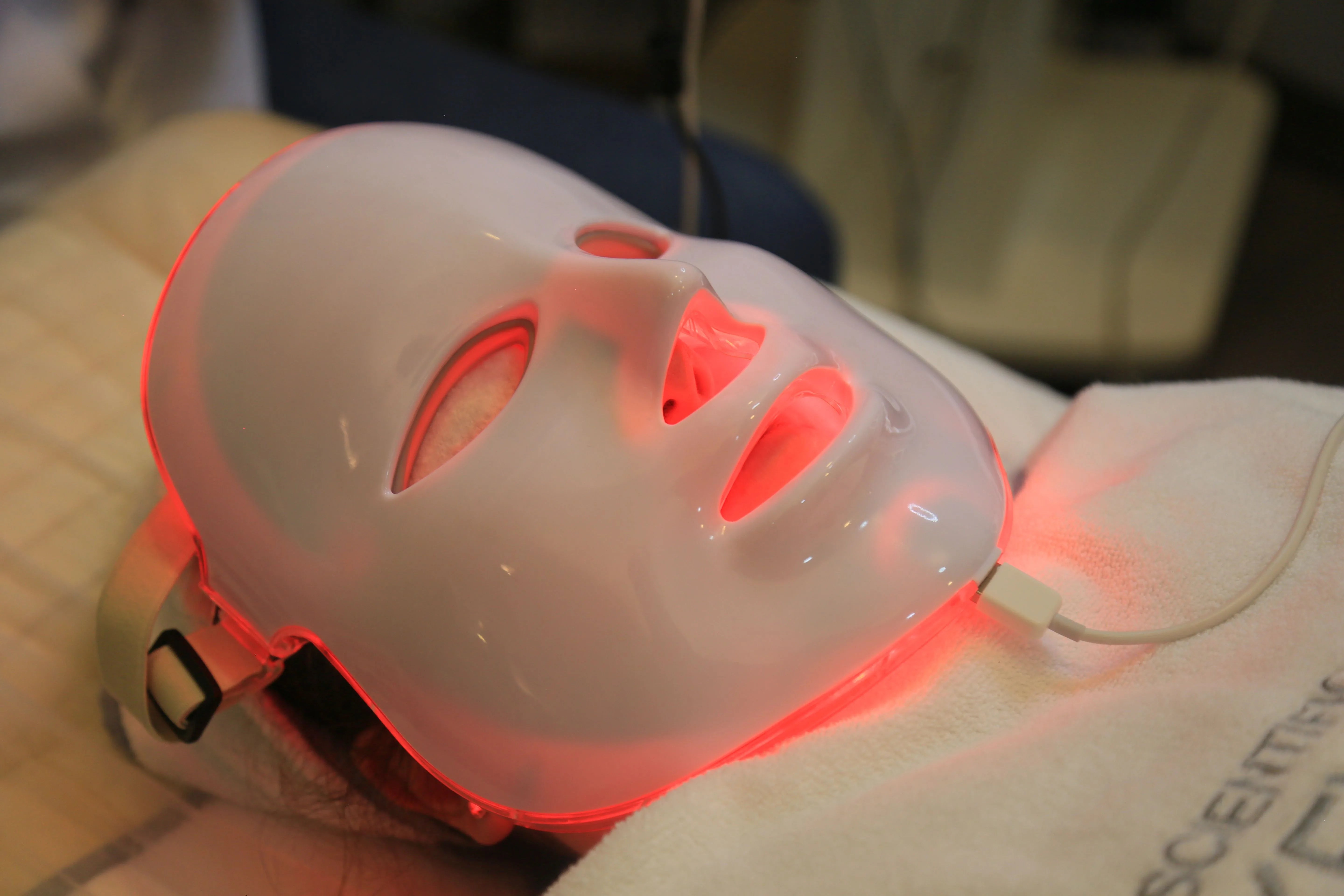 Red Light Therapy for Hair Growth: The 660nm Science
